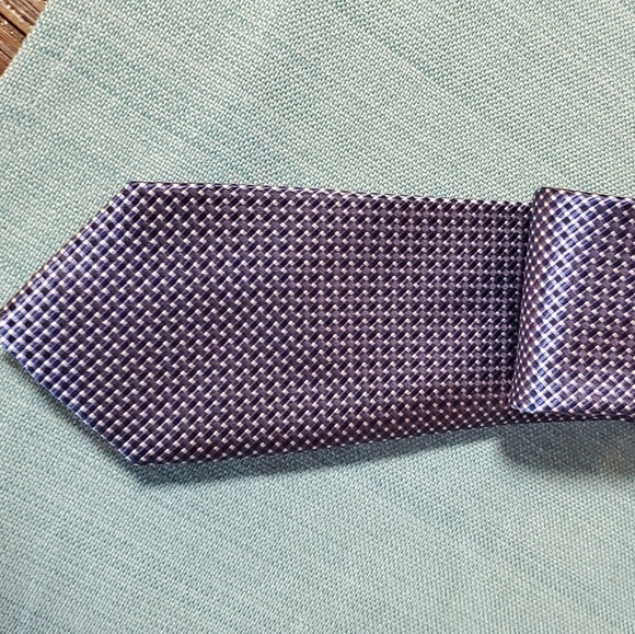 kenneth roberts Other - Kenneth Roberts platinum blue white tie